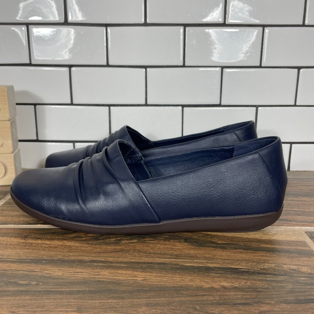 BareTraps Piper Shoes Womens Sz 8 Navy Pleated Faux Leather Slip On Loafer Flats